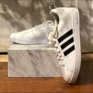 Women Adidas Neo Baseline BUY IF U ARE SIZE 9.5-10